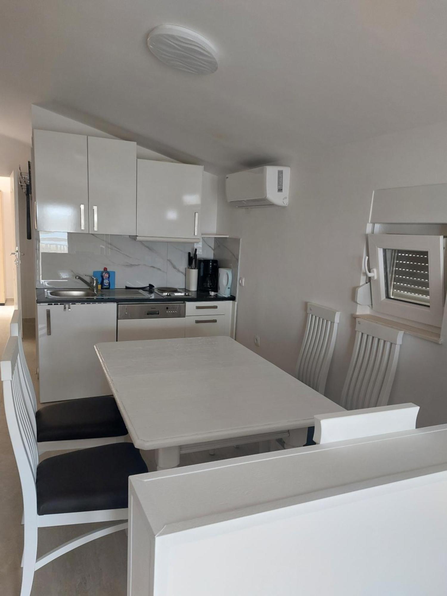 Apartmani Pavic Kustići Rum bild